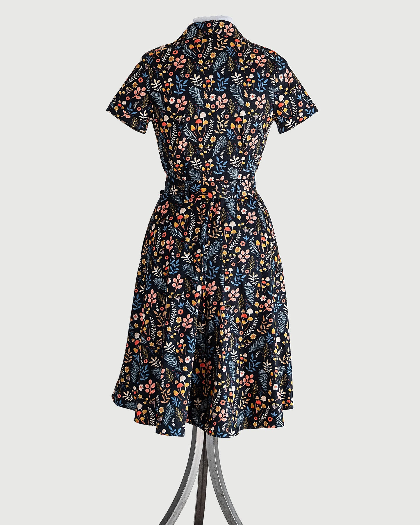 Short Sleeve Shirt Dress W/ Belt & Pockets in Ditsy Mushroom